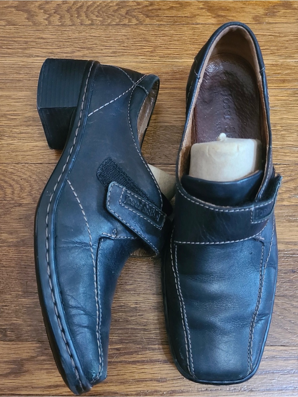 Josef Seibel 39 chunky loafers black leather witchy block heel square toe